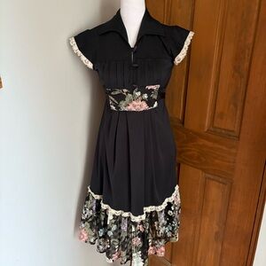 Vintage Leo New York Size 3 Small ? Womens Black Floral Print Lace Prairie Dress